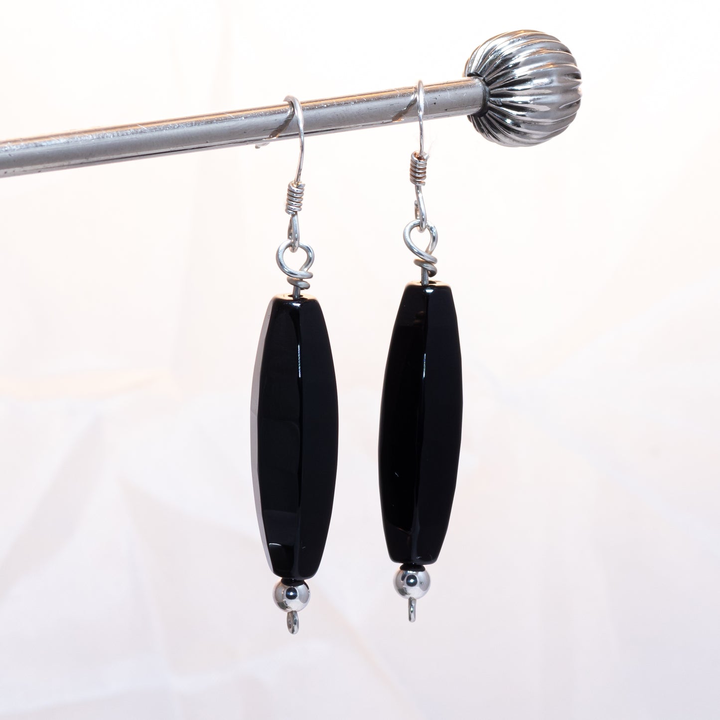 Øredobber i natursten