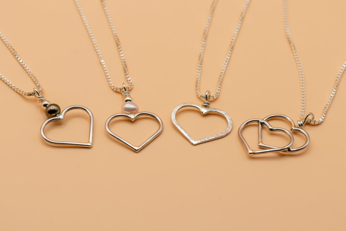 Hjerteanheng med et lite hjerte