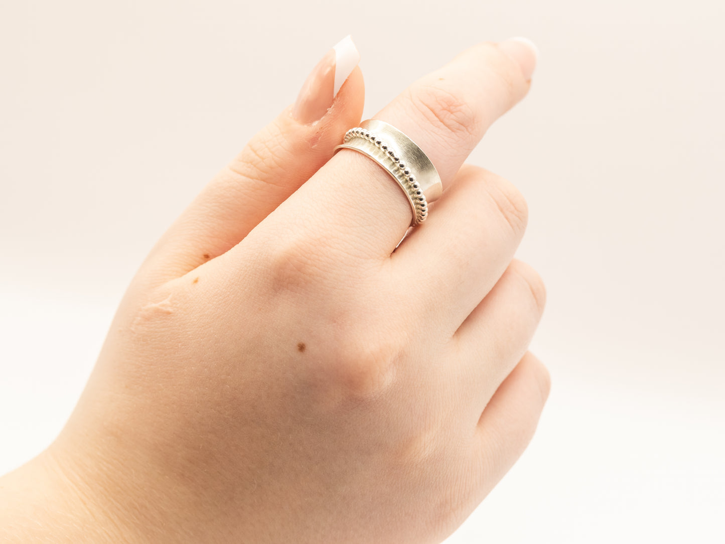 Fiklering – anti stress ring i 925 sølv